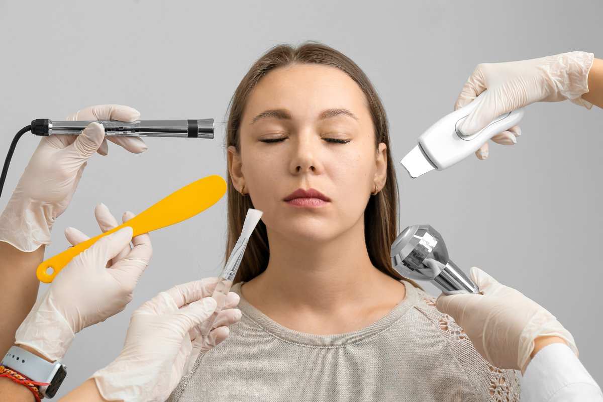 girl and beautician tools 2025 02 10 10 03 44 utc